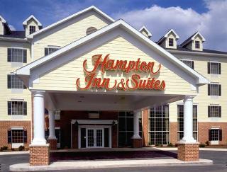 Hampton & At Williamsburg Square Hotel State College
